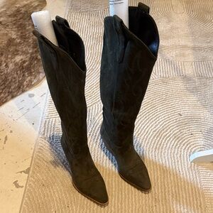 Elegant olive green Women's Cowboy Boots